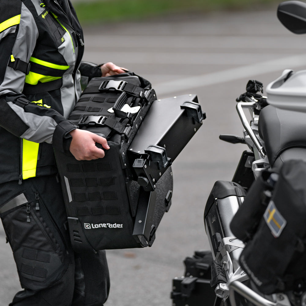 Rackless MotoBags Lone Rider